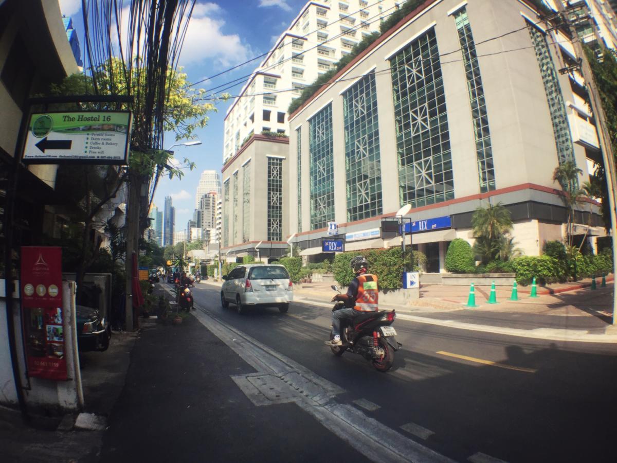 Lazy Blue House Hotel Bangkok Exterior photo